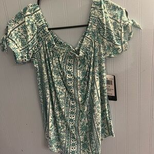 Planet Gold Green and White Floral Blouse